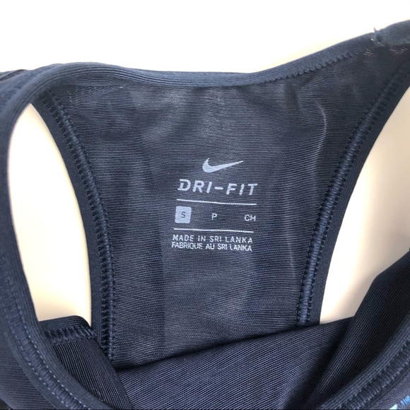 S Nike Sports Bra - Like New! - Picture 3 of 5